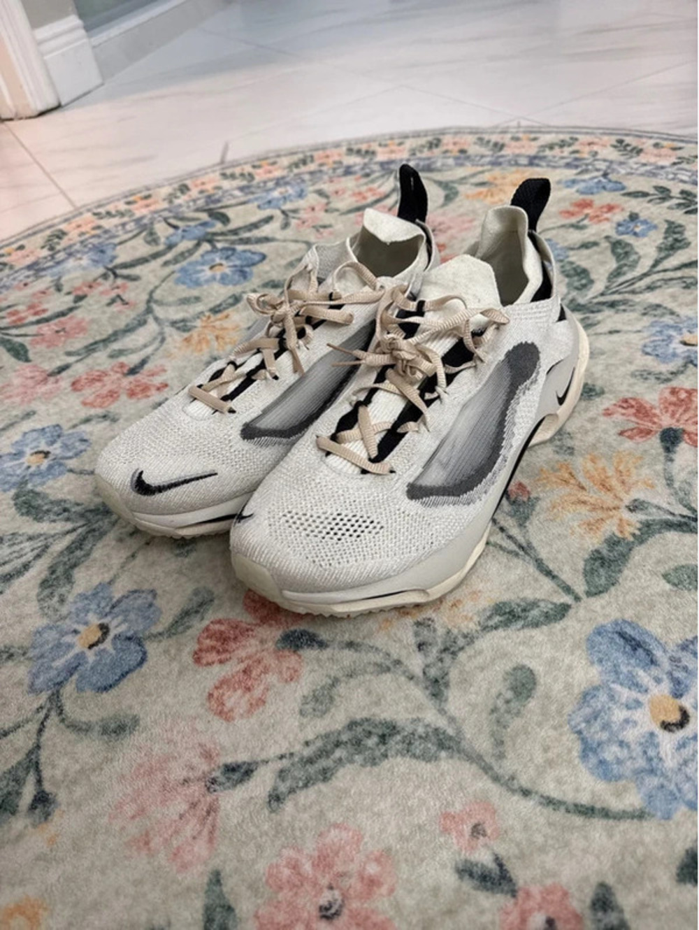 Nike Spark Flyknit Platinum Tint Coconut Milk DD1901-001